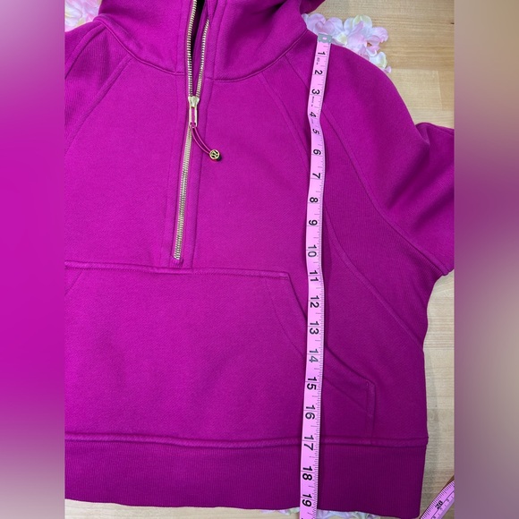 Lululemon Scuba Oversized 1/2 Zip Hoodie
Ripened Raspberry Size XS/Small - Picture 10 of 13